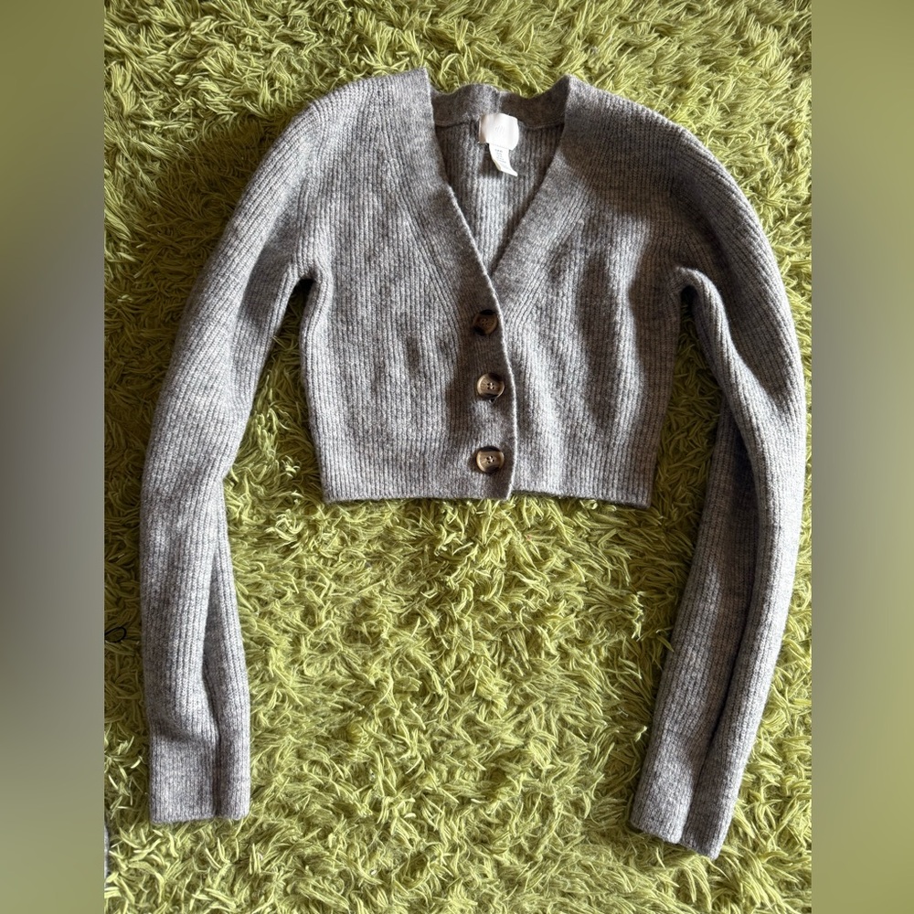 H&M Ribbed Knit Sweater